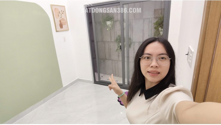 Ô tô đổ cửa ngay sát Tân Hương, Tân Phú, nhà 54m2 full nội thất có PN trệt chỉ nhỉnh 5Đ
